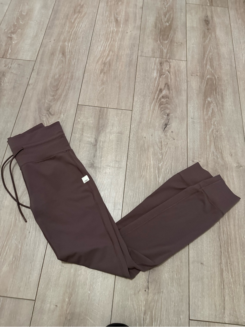 Vuori Cozy Jogger Bottoms in Deep Plum